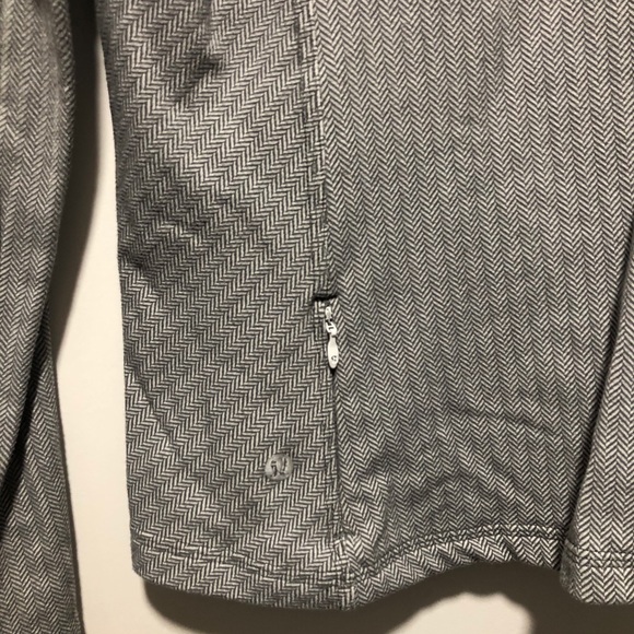 Lululemon sweater - Picture 5 of 7